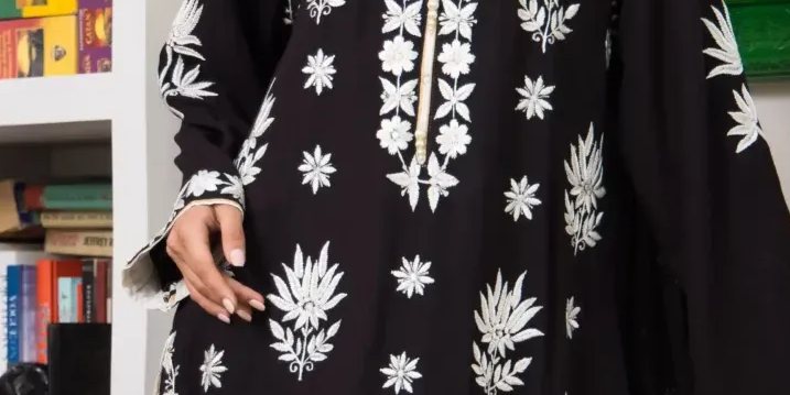 Black & White Embroidered Long Shirt With Matching Capri Pants And Dupatta With Detailing – Shk-1111