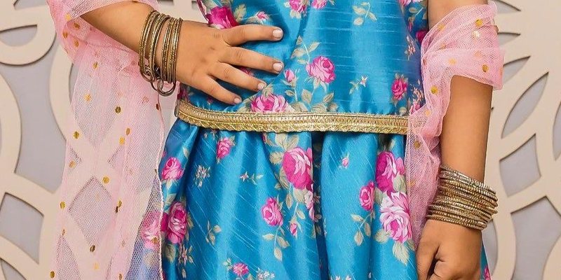 Aqua Rose – Girl