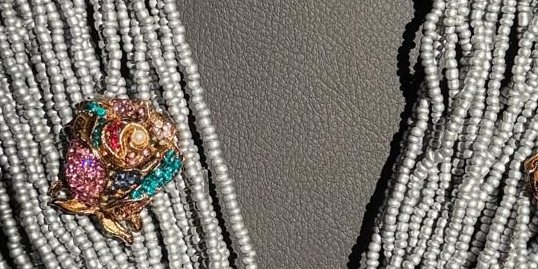 Beaded floral set – Treasure World