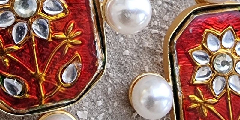 Jiya Studs
