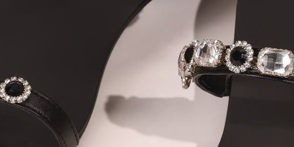 Onyx Crystal Luxe