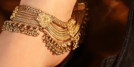 Sitara (Black)