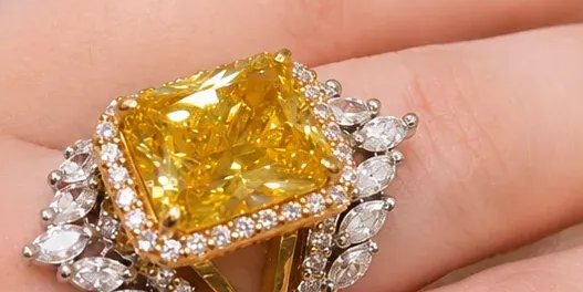 Golden Radiance Statement Ring – JBB1026RG