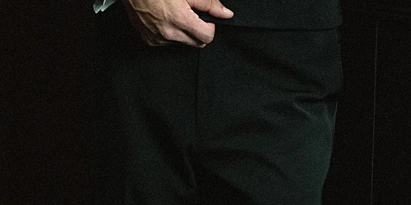 Classic Dark Black Four-Button Short Blazer Suit